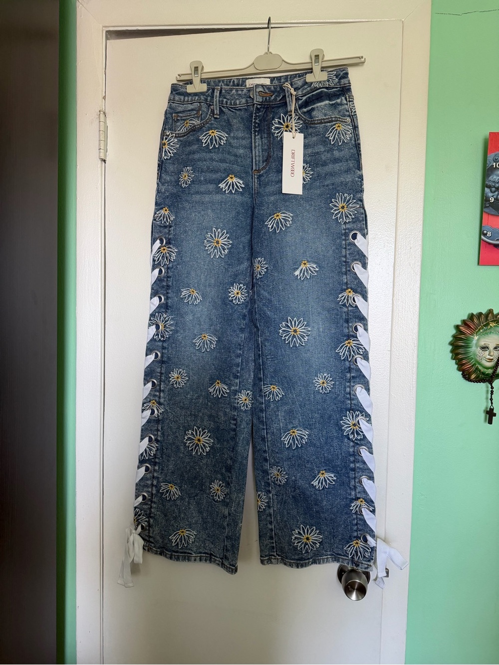 DRIFTWOOD Blue Daisy-Embroidered Wide Leg Jeans with White Side Laces